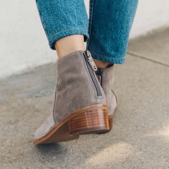 Soludos Anthropologie Venetian Gray Flat Ankle Boots Suede Size 7 - Picture 3 of 11